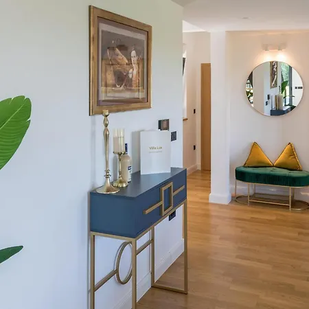 Lux Holiday home Donji Zemunik