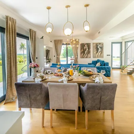 Lux Holiday home Donji Zemunik